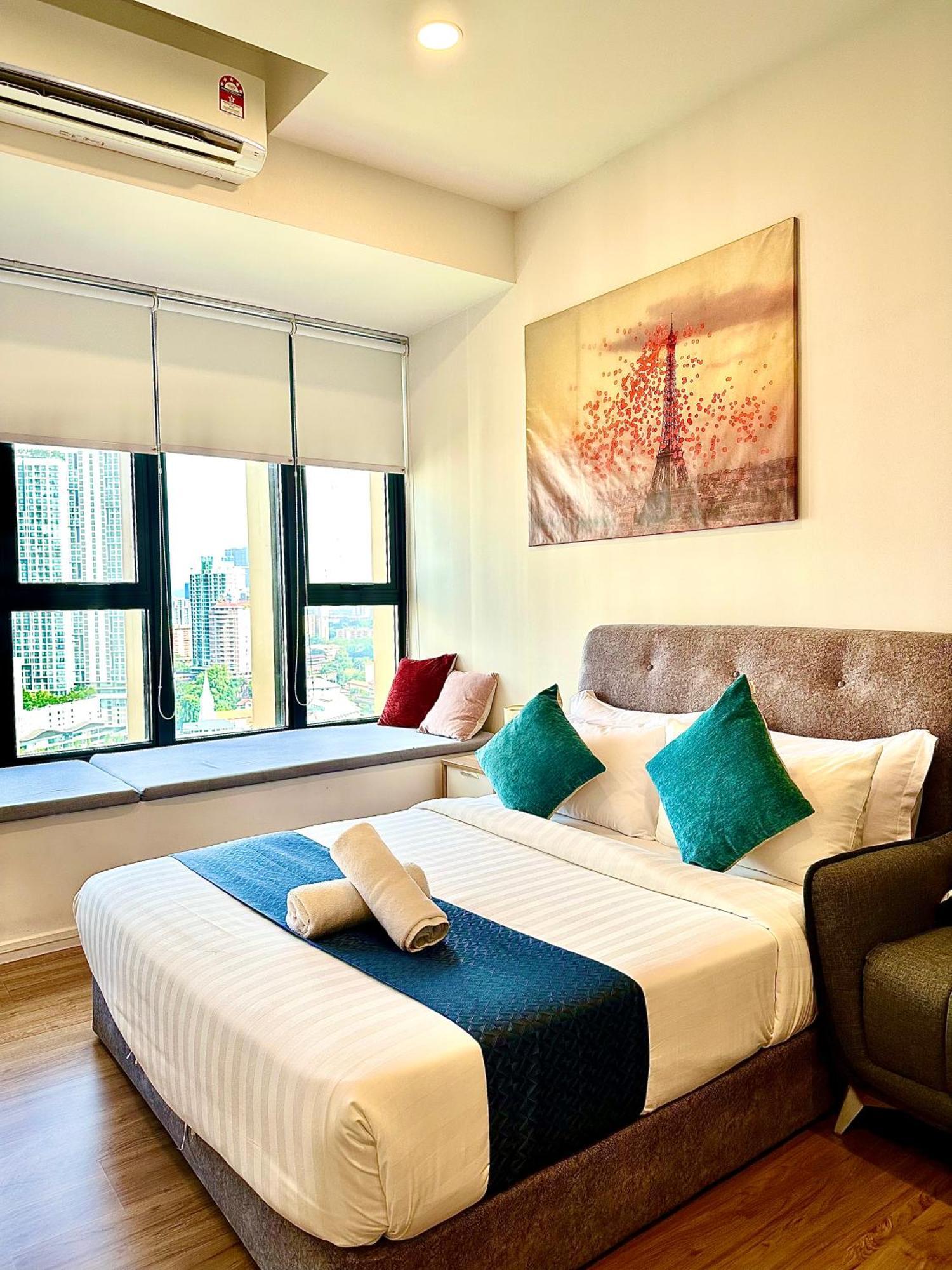 Apartment Ceylonz Klcc By Twin Tower View